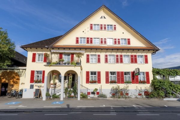 Verpachtung nahe dem Bodensee! – Erfolgreiches Traditons-Gasthaus Rose / A